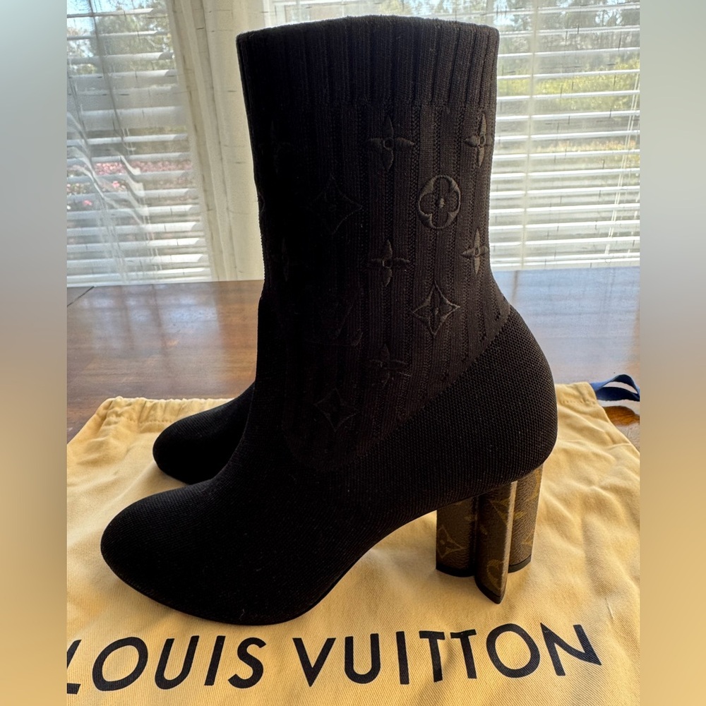 Louis Vuitton Silhouette Ankle Boots with Monogram Pattern